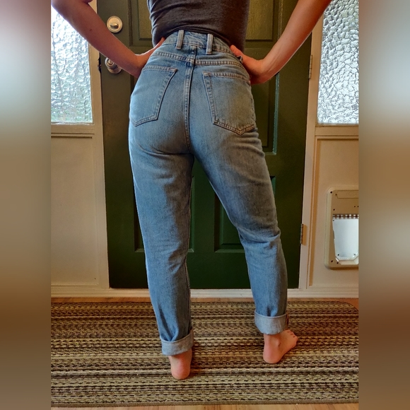 Decade Studio Bonnie Taper Jeans in Braga - Picture 2 of 4